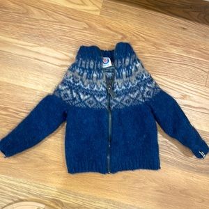 ice wear icelandic wool sweater very warm and stylish